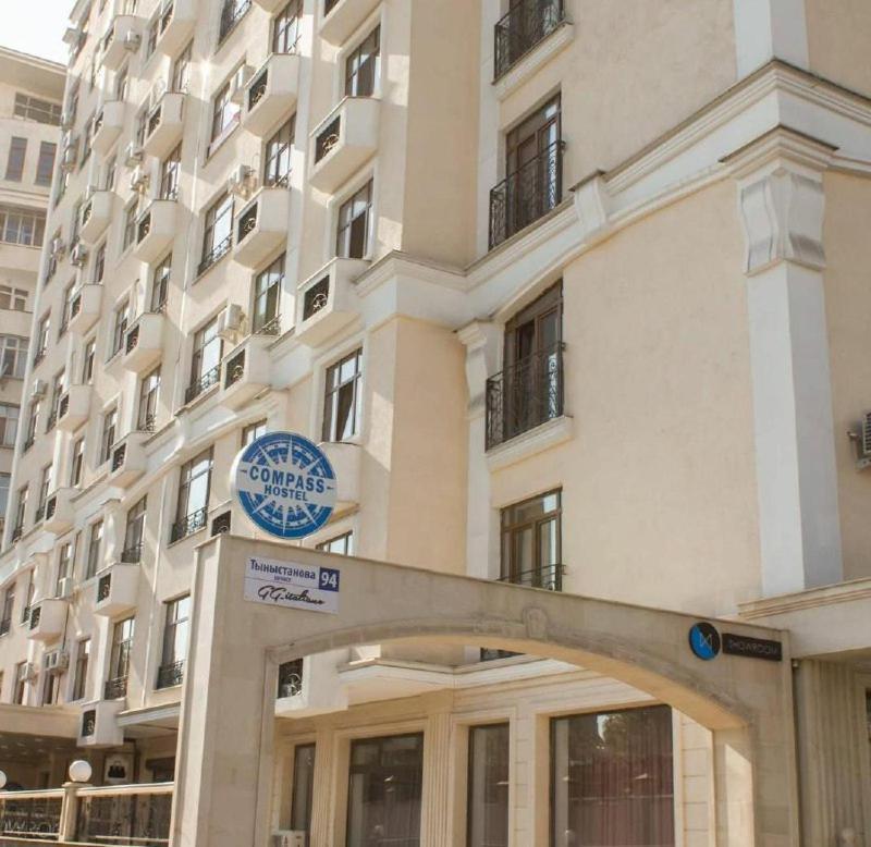 Compass Hostel Bişkek Dış mekan fotoğraf