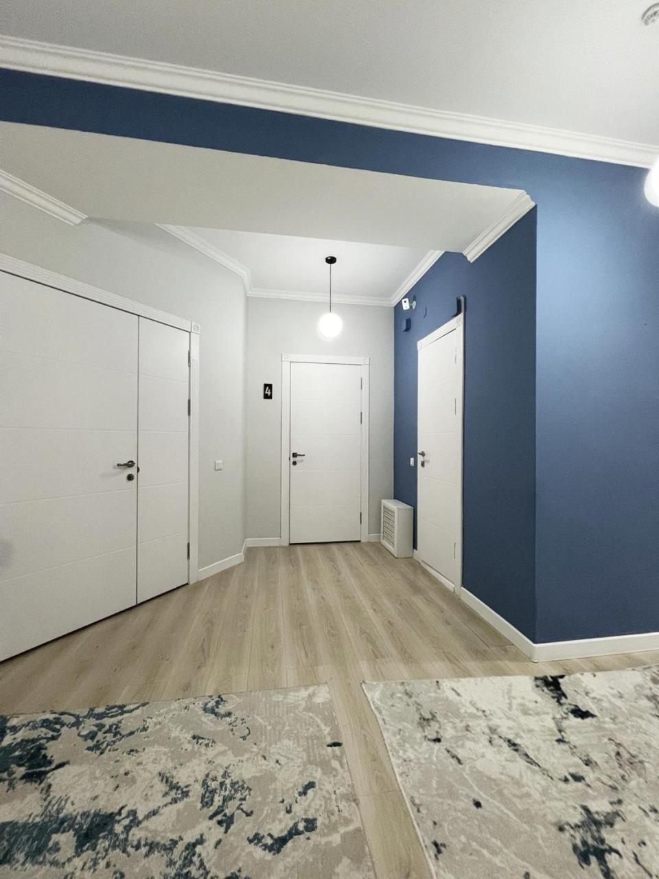 Compass Hostel Bişkek Dış mekan fotoğraf