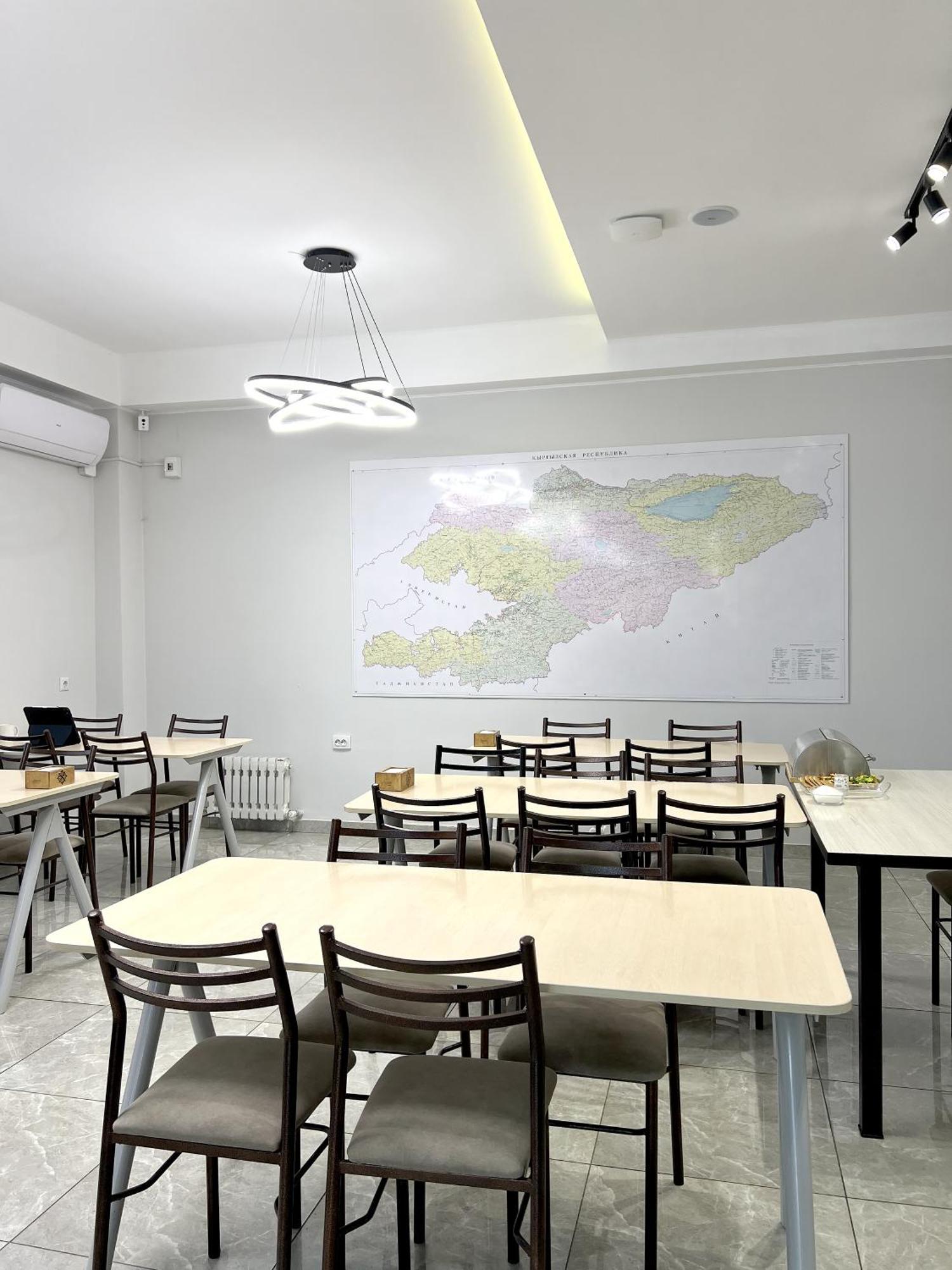 Compass Hostel Bişkek Dış mekan fotoğraf