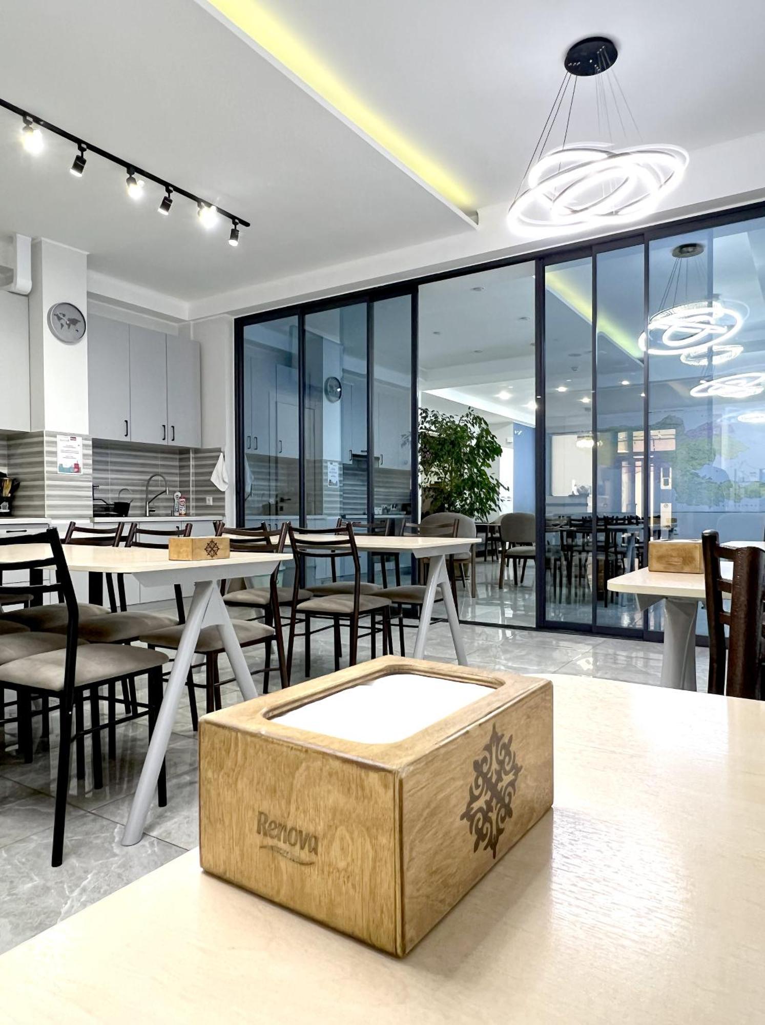 Compass Hostel Bişkek Dış mekan fotoğraf