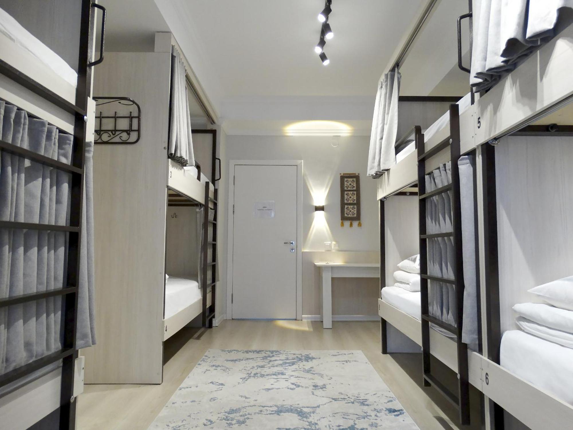 Compass Hostel Bişkek Dış mekan fotoğraf