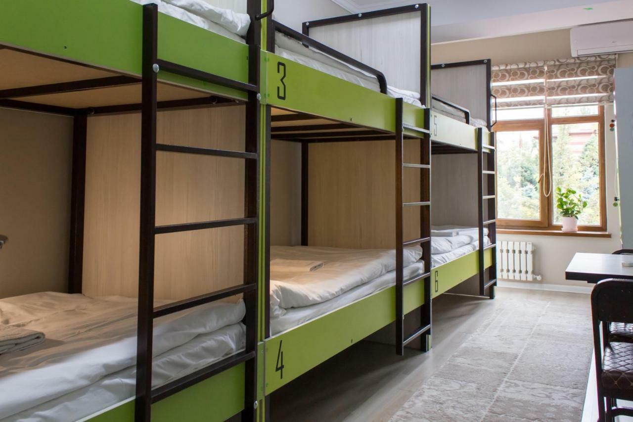 Compass Hostel Bişkek Dış mekan fotoğraf
